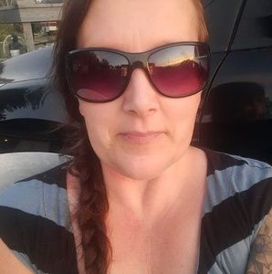 Meet your Posher, Vicky